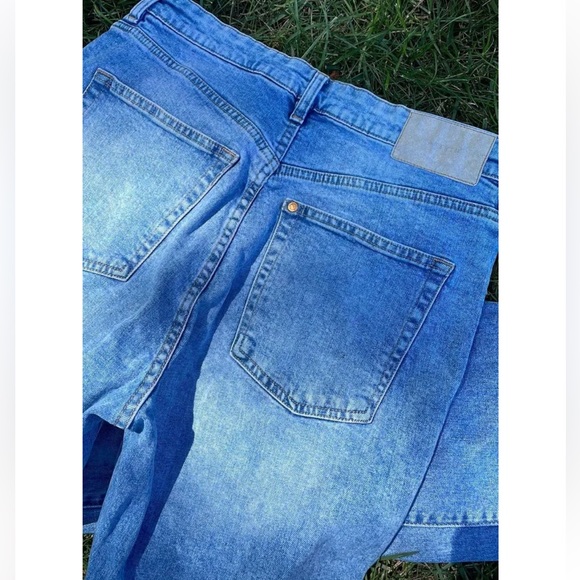 H&M Mom Jean - Picture 2 of 5